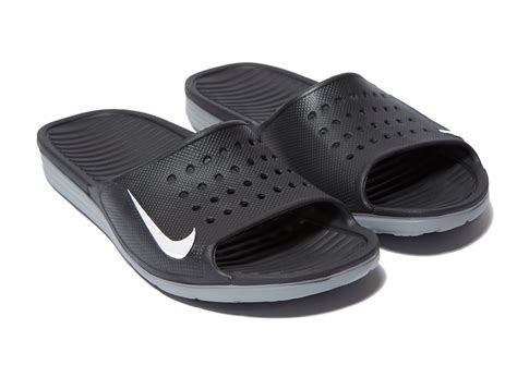 Nike sliders for men